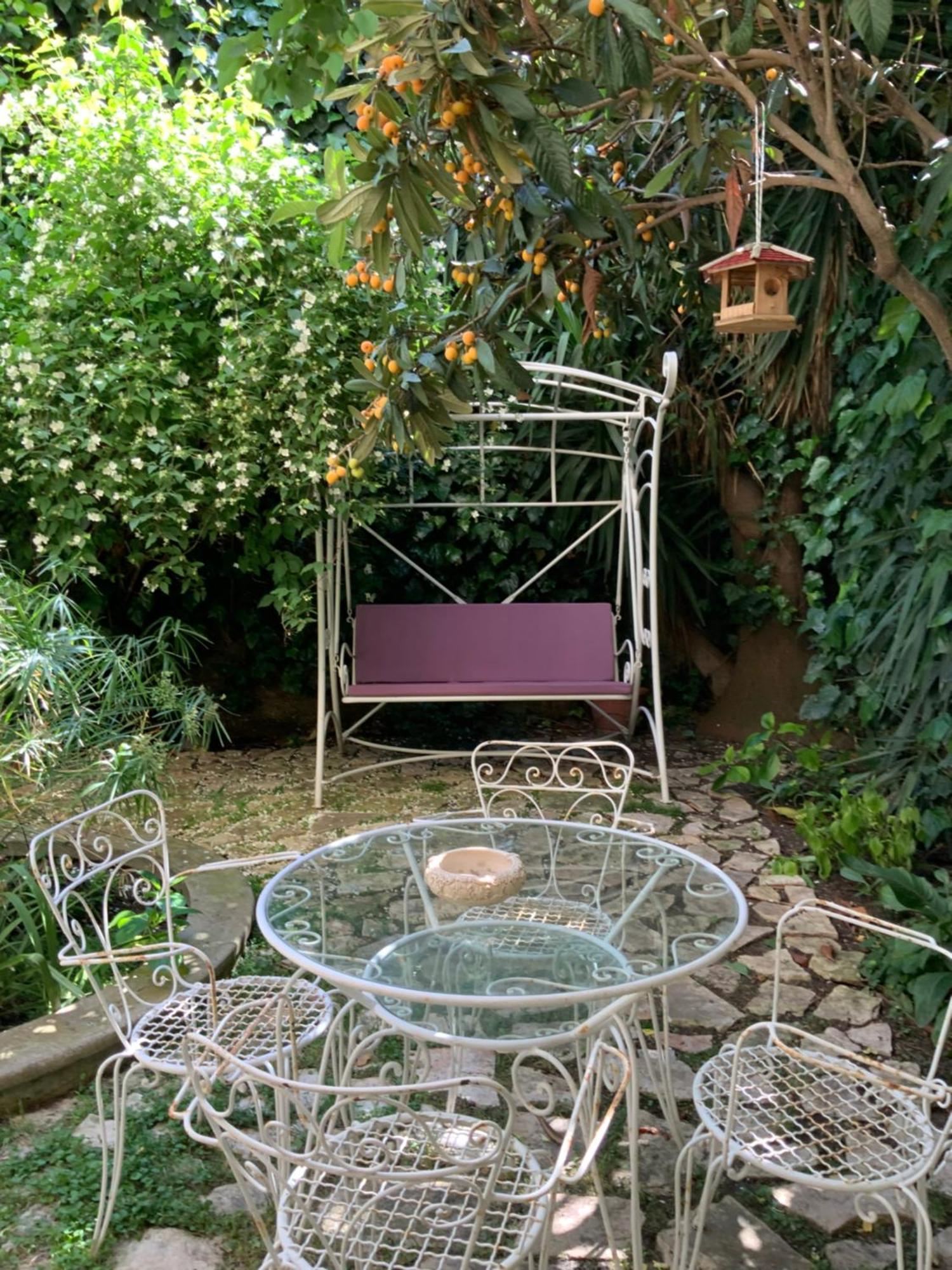 Vatican Fairytale Garden Рим Екстериор снимка